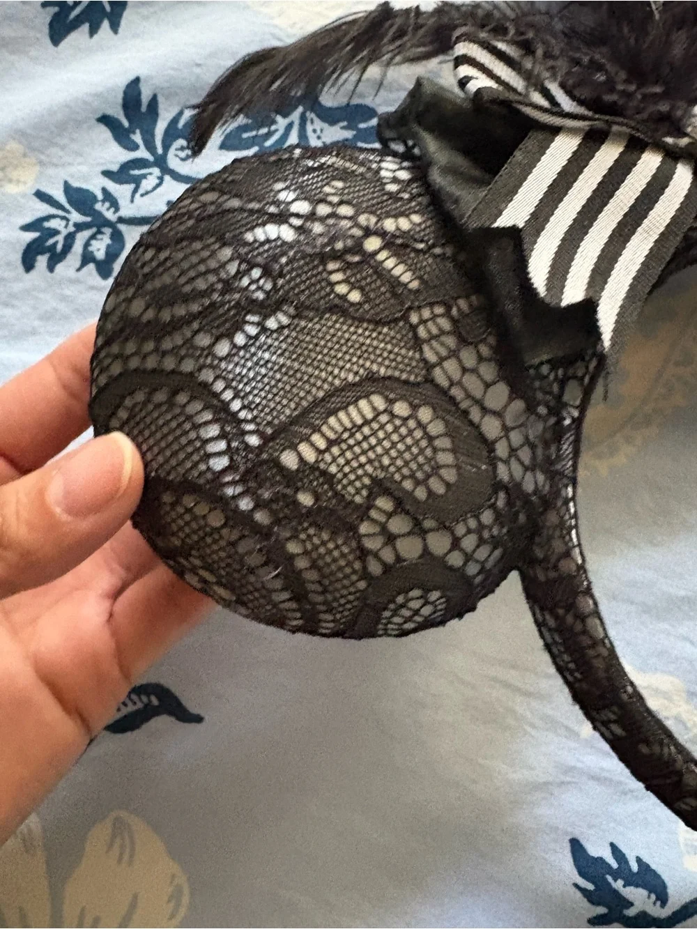 Black Lace Halloween Jack Skeleton Minnie Ears with Striped Bow & Feathers - Picture 5 of 5